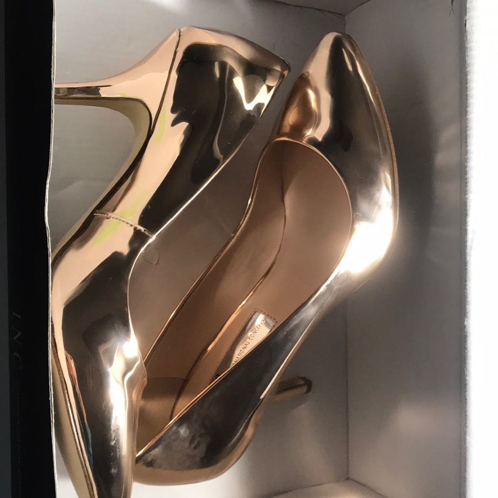 Zitah pumps